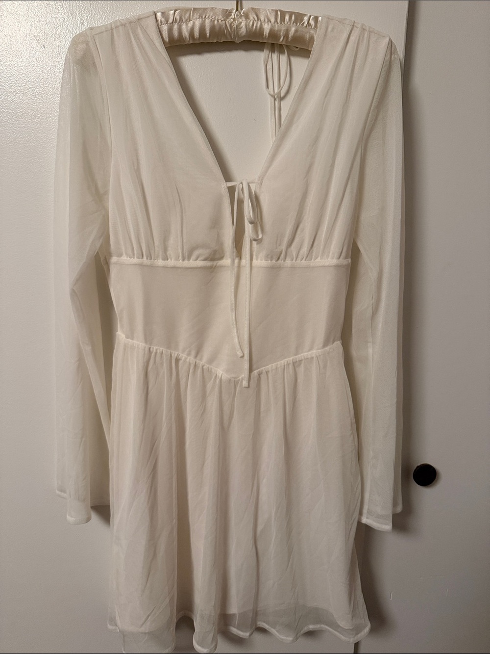 Women’s Cream Long-Sleeve V-Neck Tie-Front Dress
